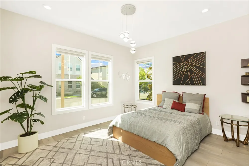 131 Evergreen Lake Forest, CA 92630