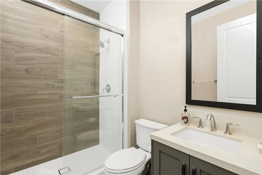 131 Evergreen Lake Forest, CA 92630