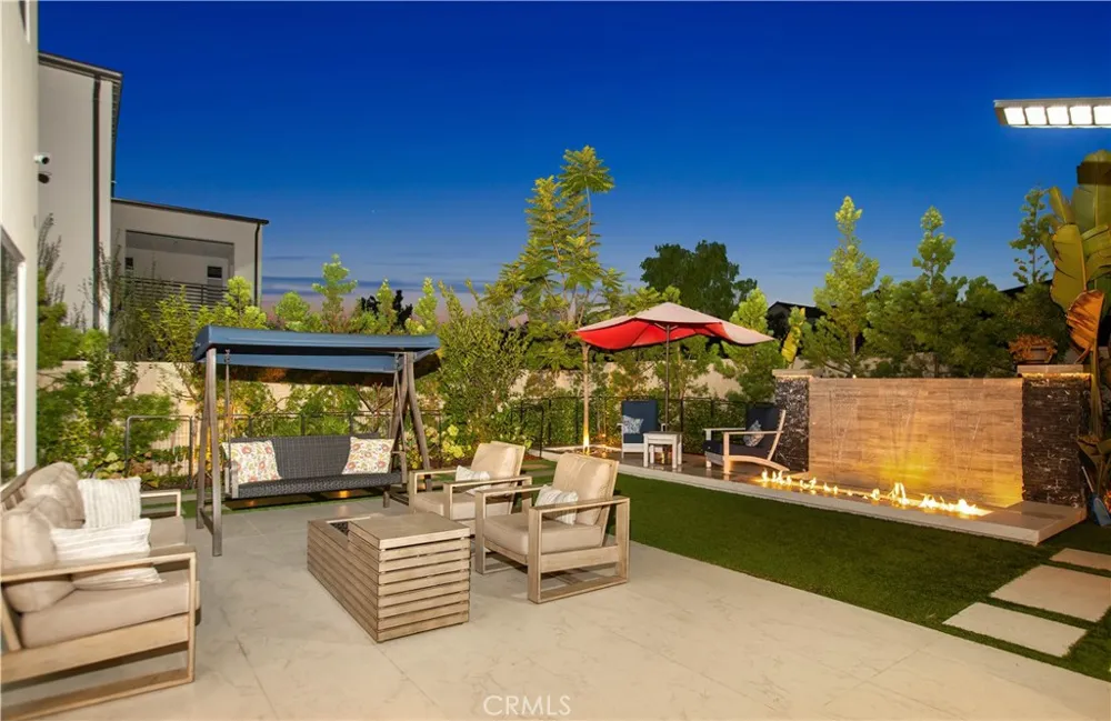 131 Evergreen Lake Forest, CA 92630