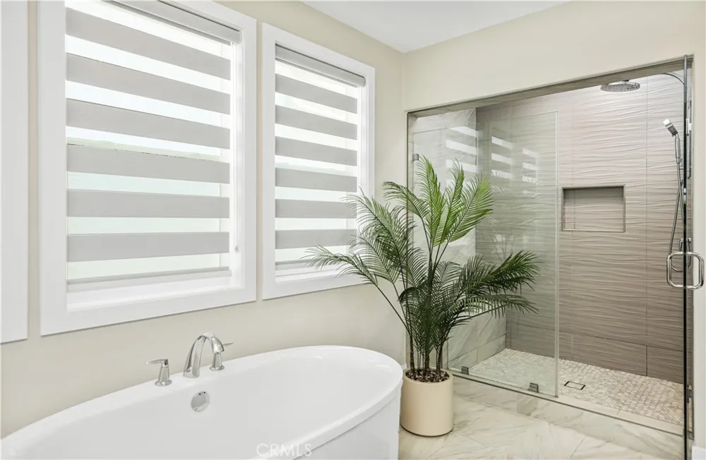 131 Evergreen Lake Forest, CA 92630