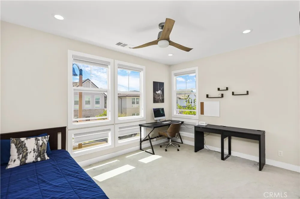 131 Evergreen Lake Forest, CA 92630