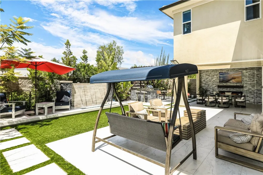 131 Evergreen Lake Forest, CA 92630