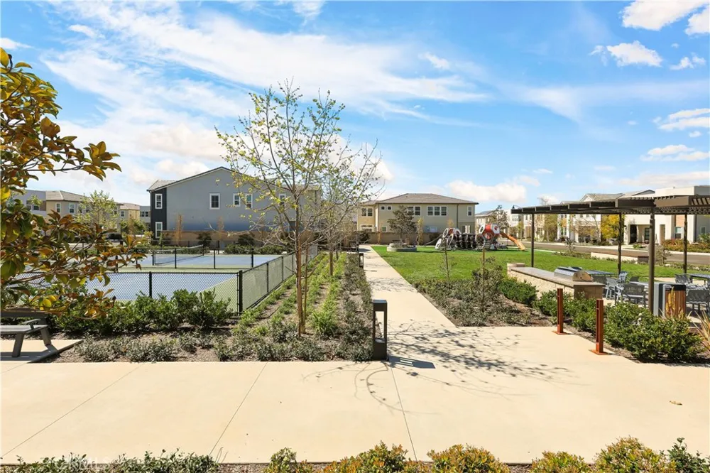 131 Evergreen Lake Forest, CA 92630