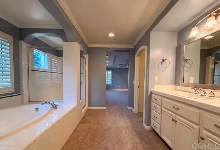 25701 W Chestnut Way W #1 Stevenson Ranch, CA 91381