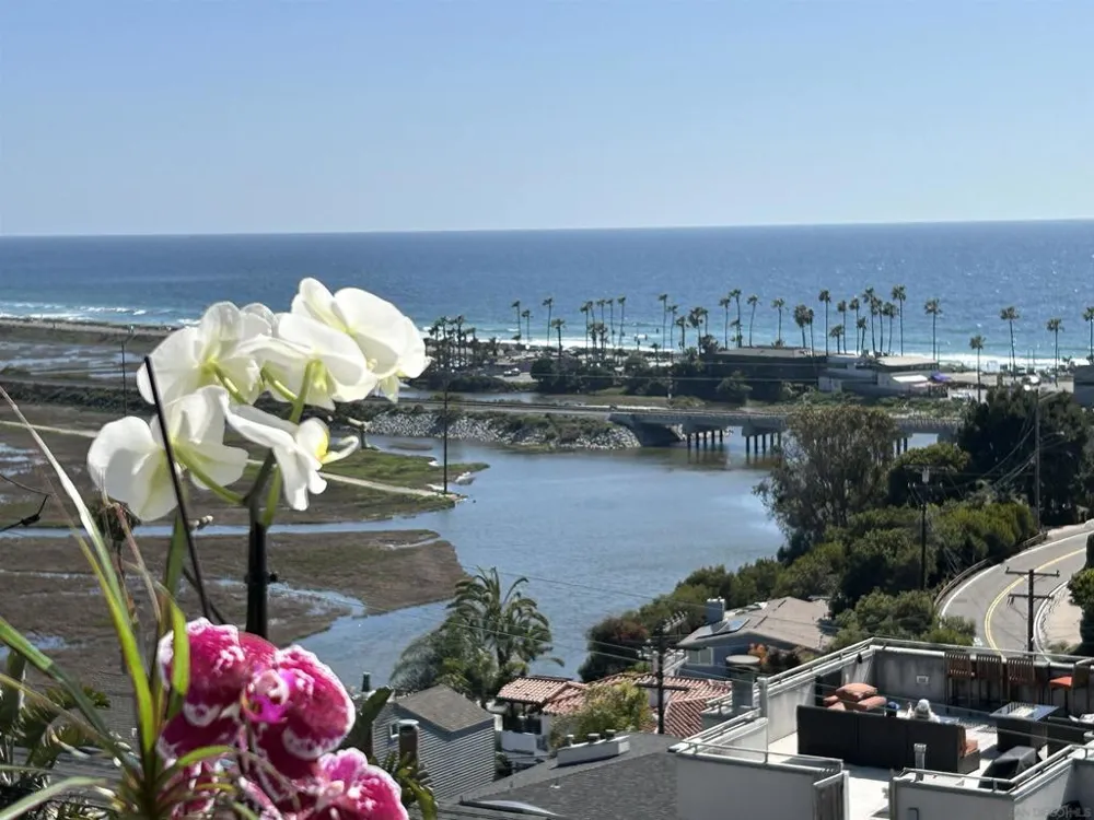 2510 MONTGOMERY AVE #A Cardiff by the Sea, CA 92007