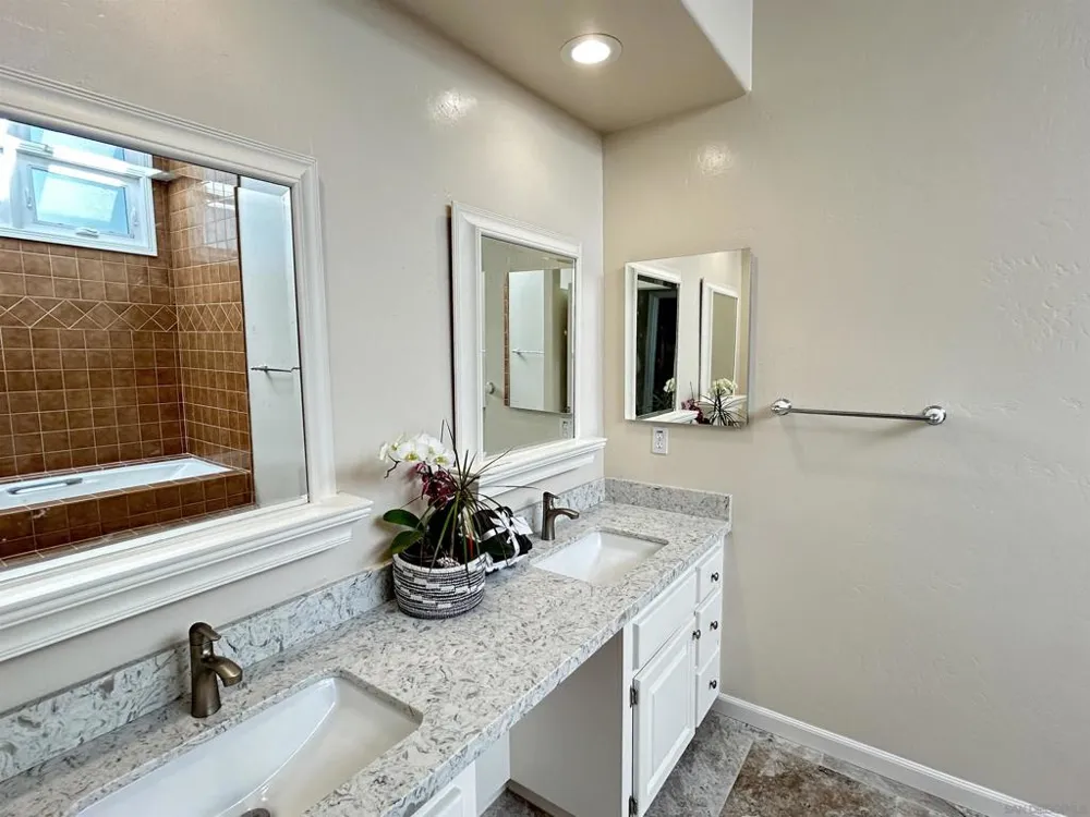 2510 MONTGOMERY AVE #A Cardiff by the Sea, CA 92007