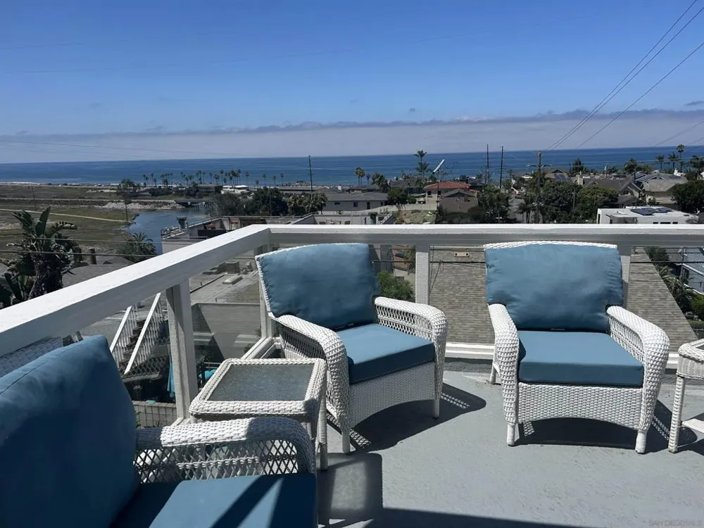 2510 MONTGOMERY AVE #A Cardiff by the Sea, CA 92007