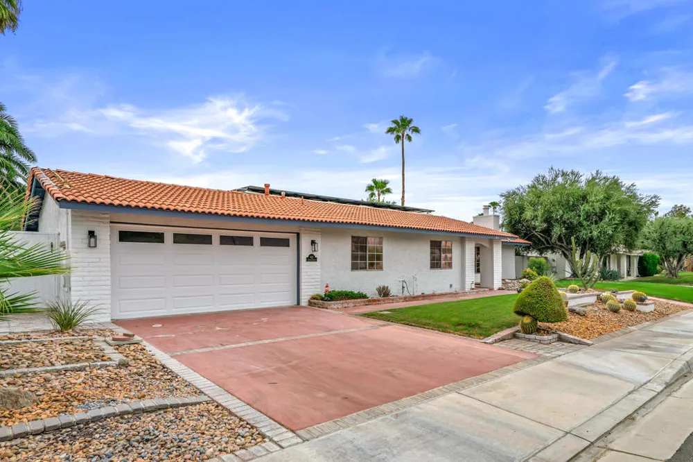 912 Cam Condor Palm Springs, CA 92262