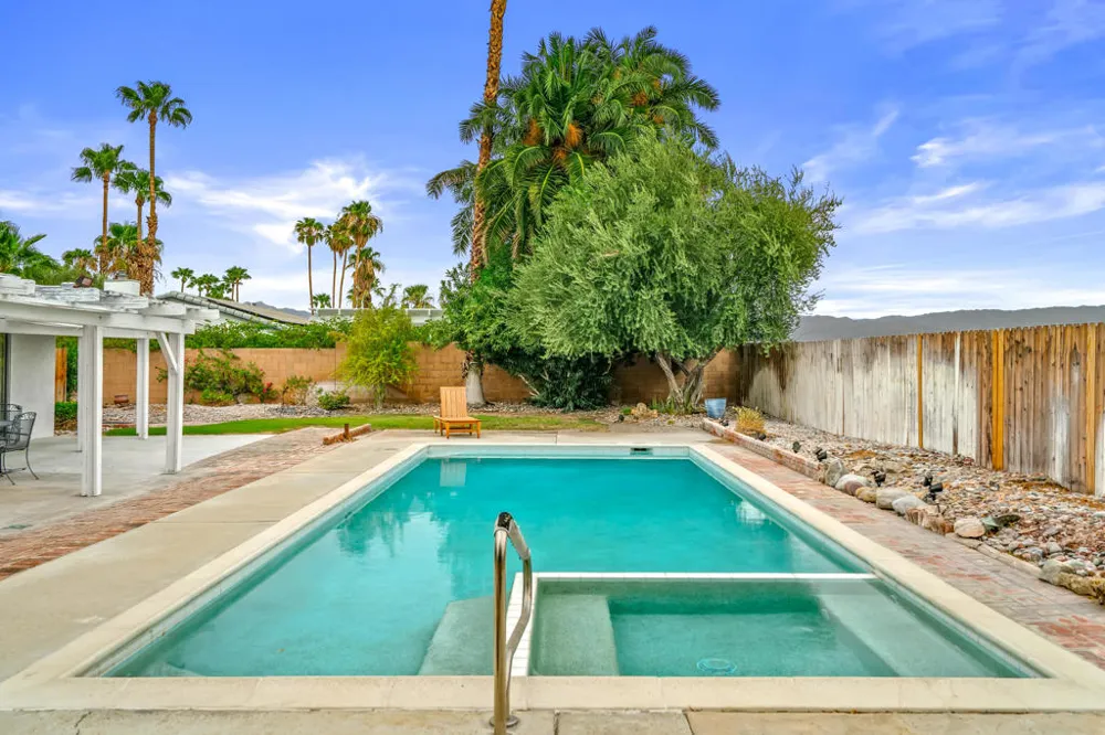 912 Cam Condor Palm Springs, CA 92262