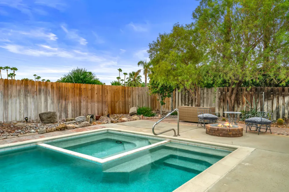 912 Cam Condor Palm Springs, CA 92262