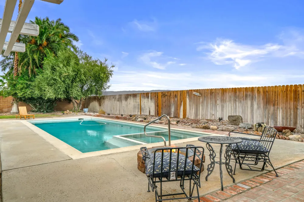 912 Cam Condor Palm Springs, CA 92262