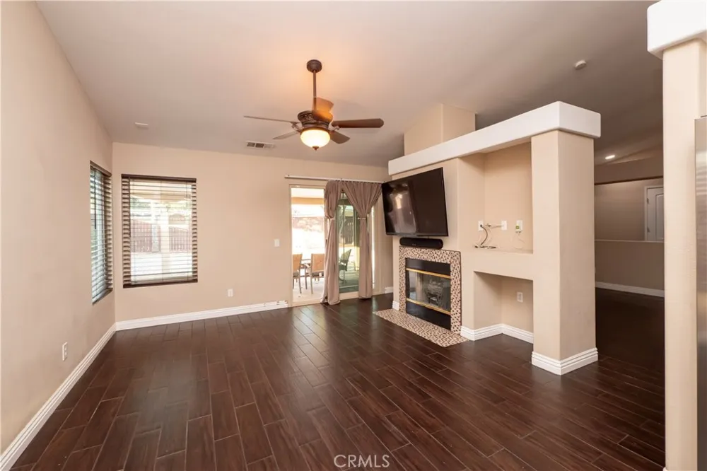 40525 Sunflower Murrieta, CA 92562