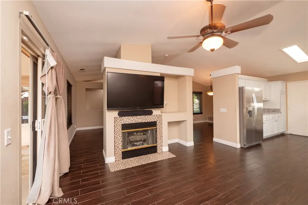 40525 Sunflower Murrieta, CA 92562
