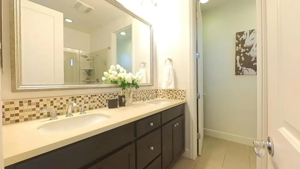 322 Fair Oaks Avenue Sunnyvale, CA 94085