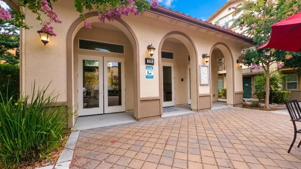 322 Fair Oaks Avenue Sunnyvale, CA 94085