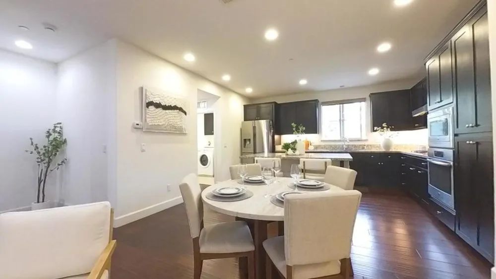 322 Fair Oaks Avenue Sunnyvale, CA 94085
