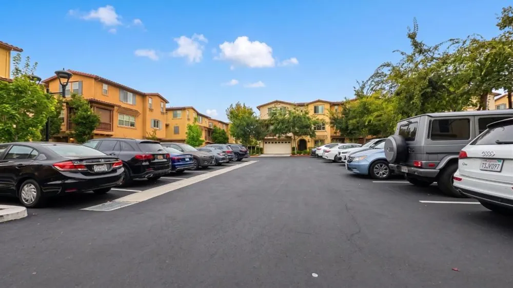 322 Fair Oaks Avenue Sunnyvale, CA 94085