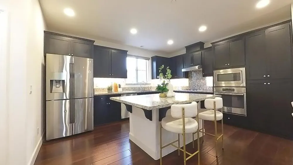 322 Fair Oaks Avenue Sunnyvale, CA 94085
