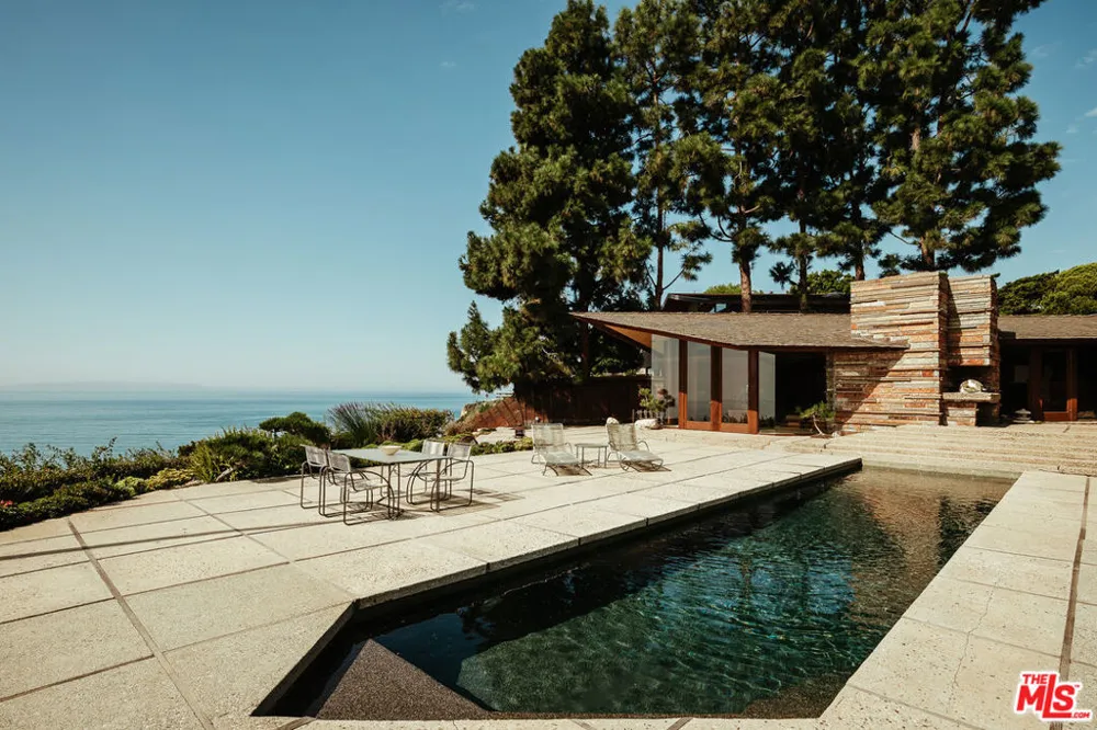 8 Sea Cove Drive Rancho Palos Verdes, CA 90275