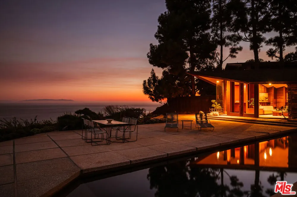 8 Sea Cove Drive Rancho Palos Verdes, CA 90275