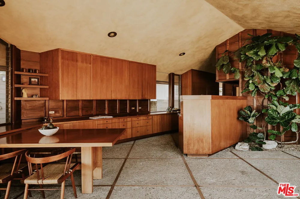 8 Sea Cove Drive Rancho Palos Verdes, CA 90275