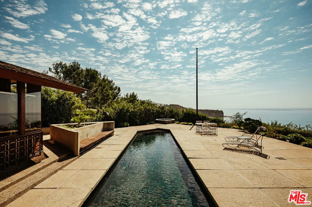 8 Sea Cove Drive Rancho Palos Verdes, CA 90275
