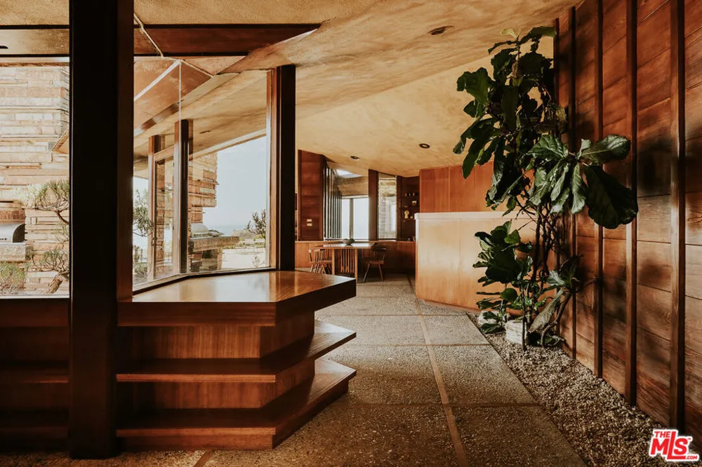 8 Sea Cove Drive Rancho Palos Verdes, CA 90275