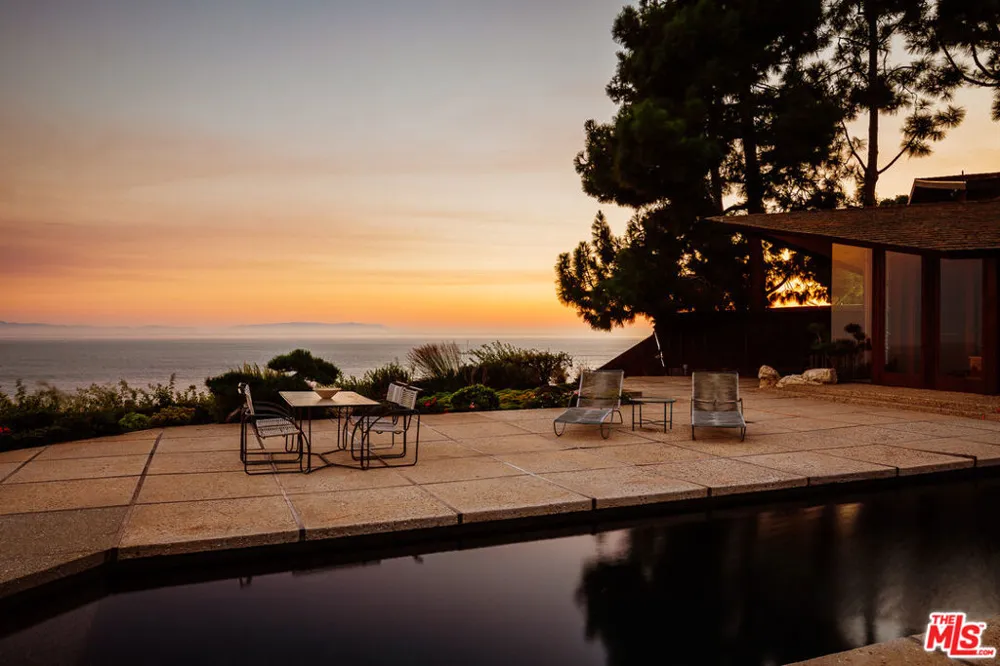 8 Sea Cove Drive Rancho Palos Verdes, CA 90275