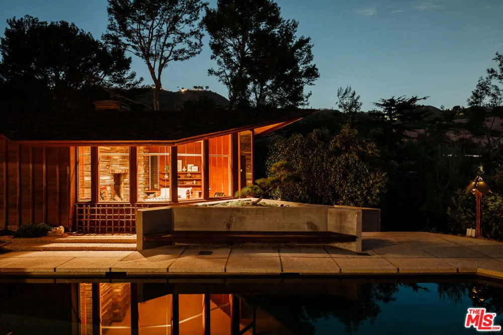 8 Sea Cove Drive Rancho Palos Verdes, CA 90275