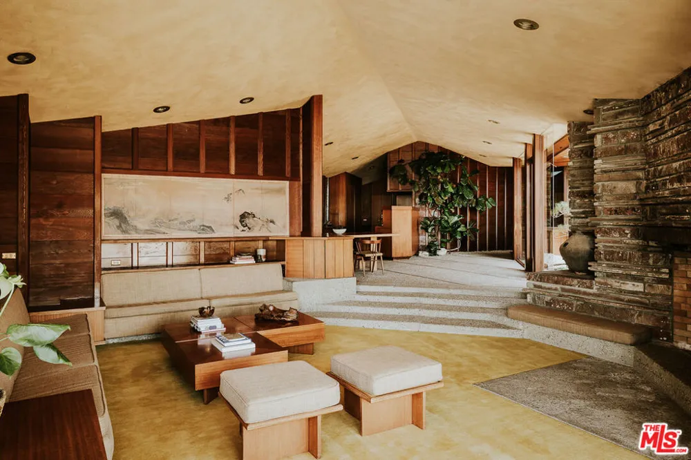 8 Sea Cove Drive Rancho Palos Verdes, CA 90275