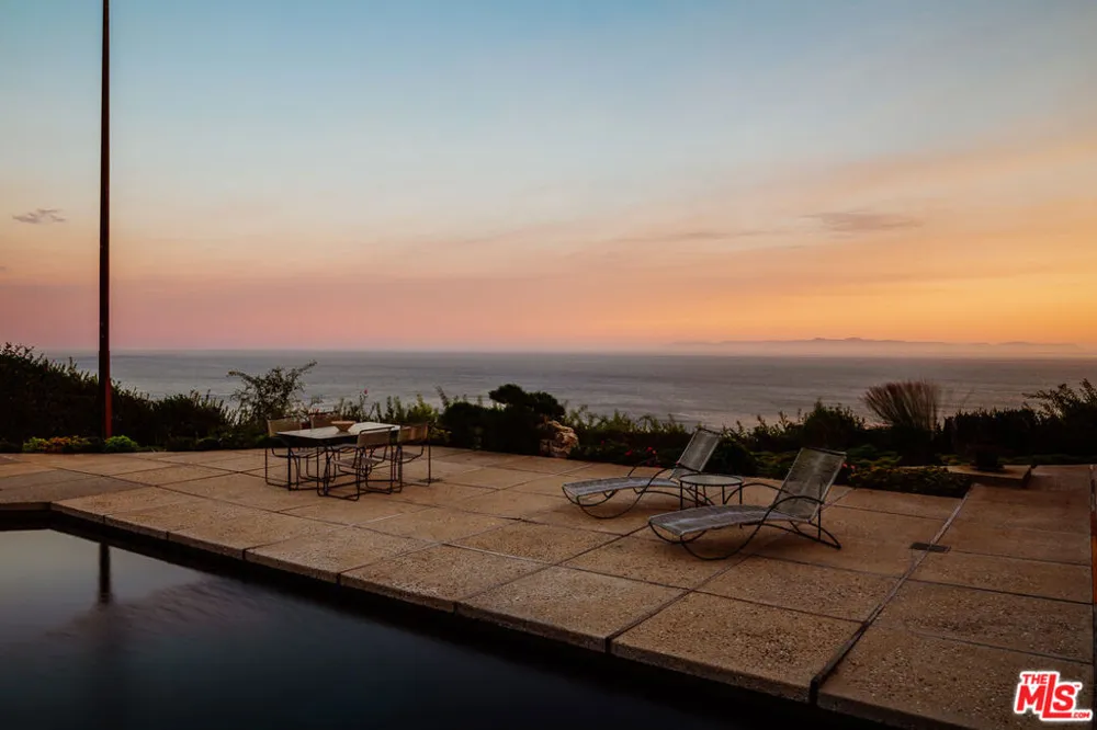 8 Sea Cove Drive Rancho Palos Verdes, CA 90275