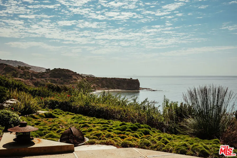 8 Sea Cove Drive Rancho Palos Verdes, CA 90275