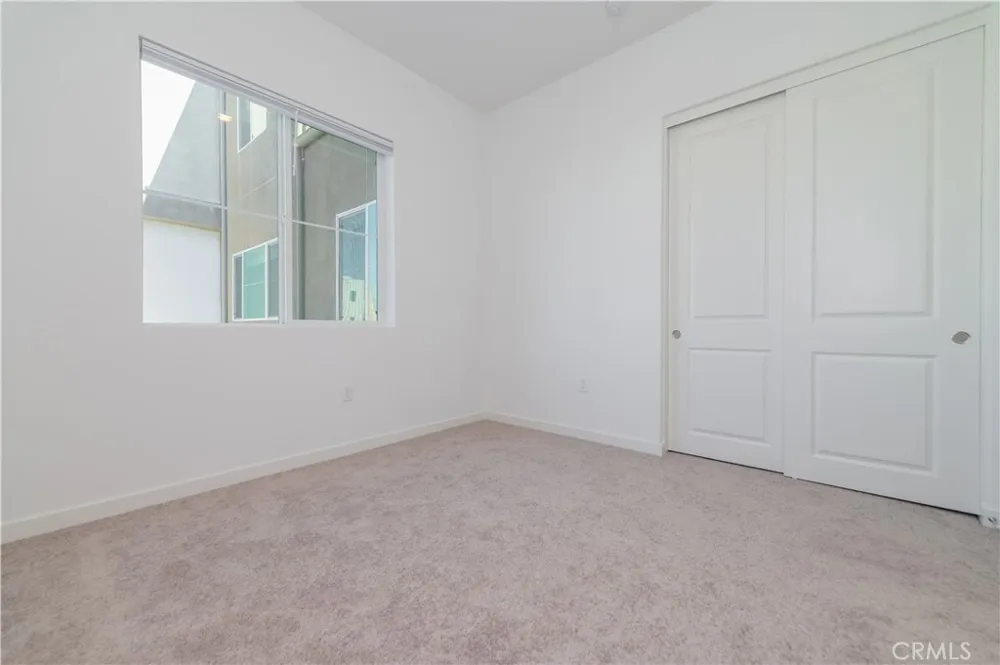 1083 Cadence Irvine, CA 92618