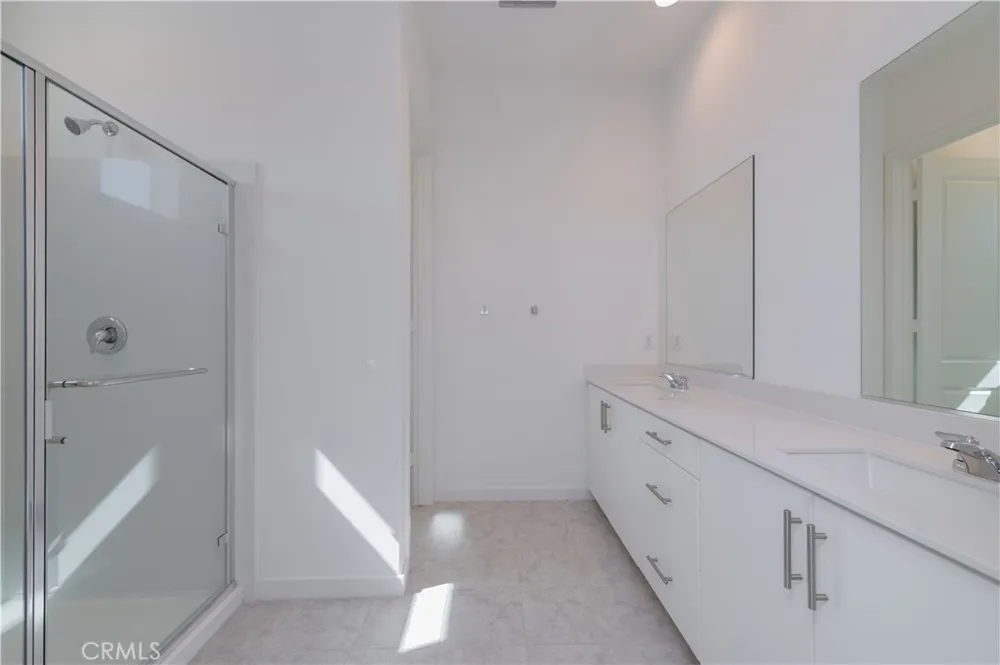 1083 Cadence Irvine, CA 92618