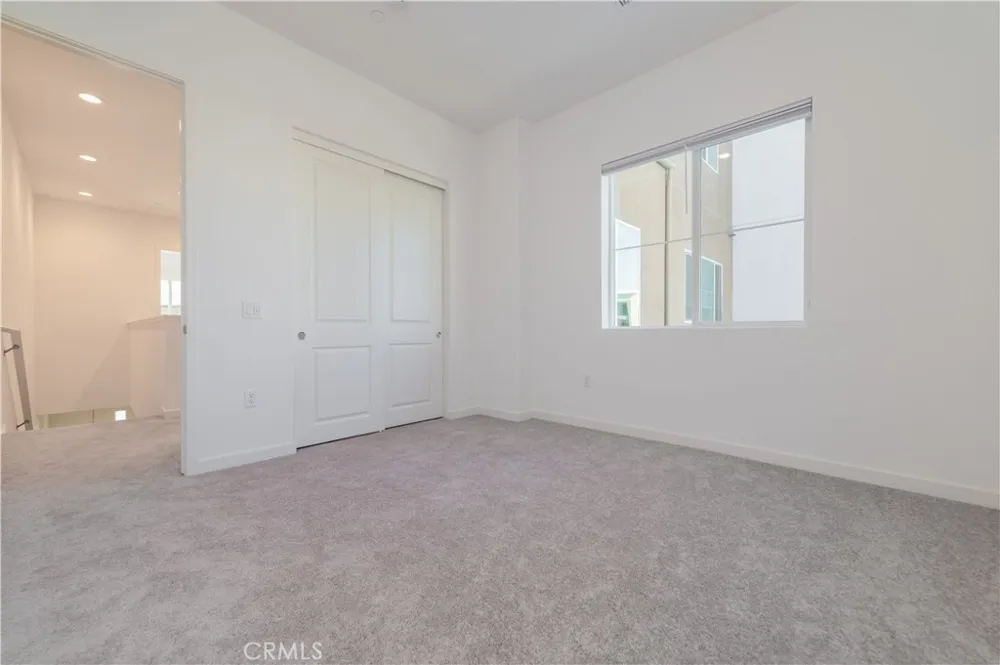 1083 Cadence Irvine, CA 92618