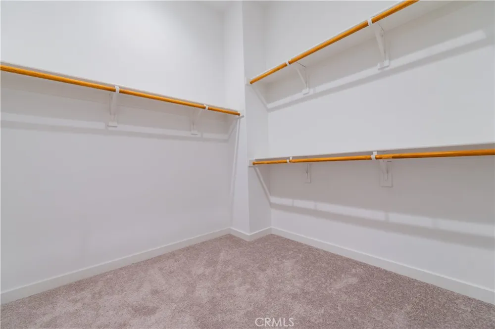 1083 Cadence Irvine, CA 92618