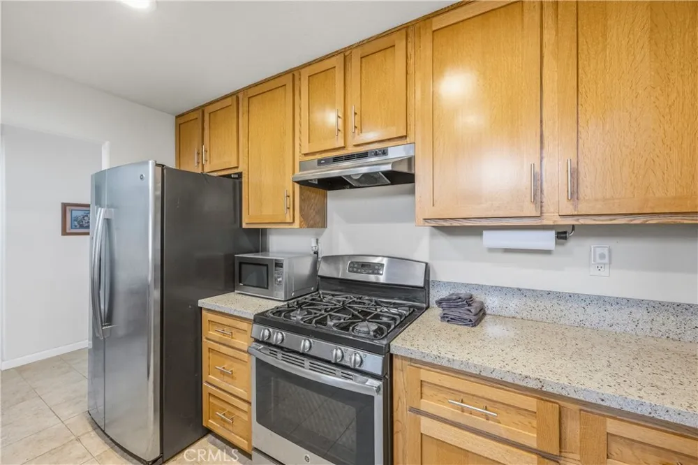16671 Hagador Avenue Victorville, CA 92394