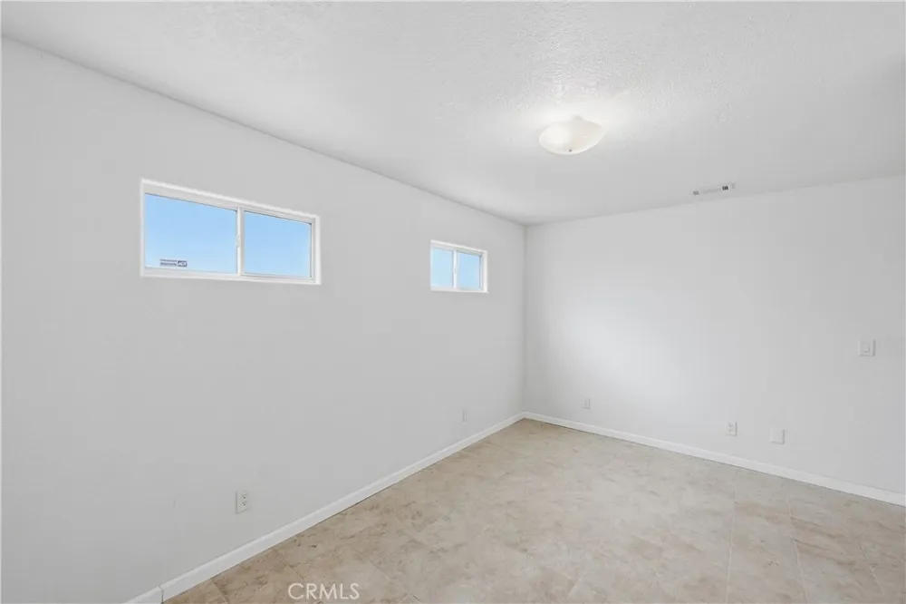 16671 Hagador Avenue Victorville, CA 92394