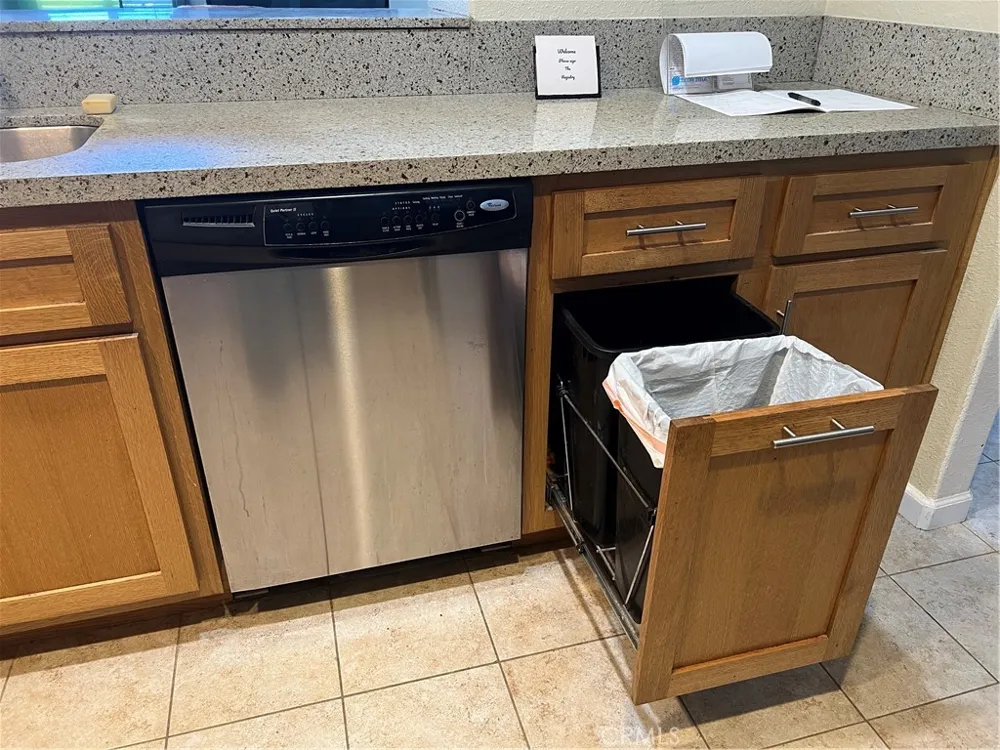 16671 Hagador Avenue Victorville, CA 92394