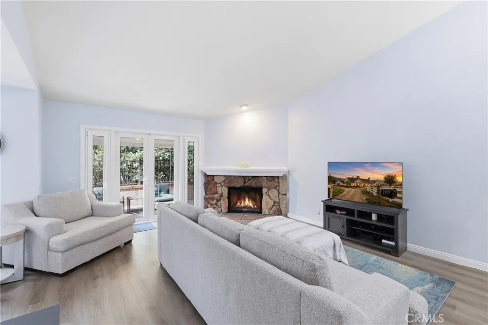 563 Wayland Court Claremont, CA 91711