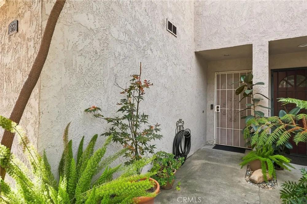 563 Wayland Court Claremont, CA 91711