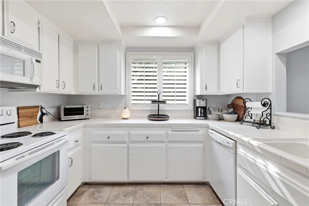 563 Wayland Court Claremont, CA 91711