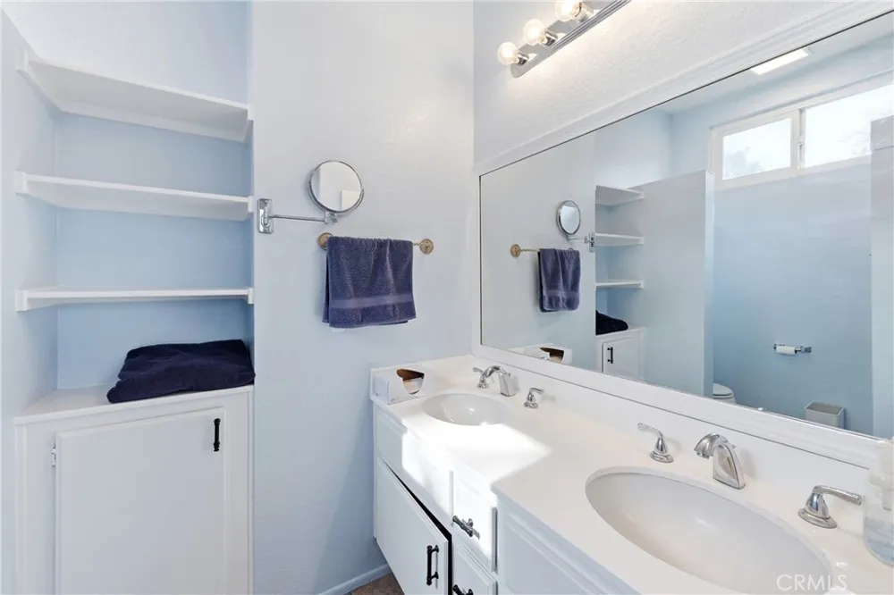 563 Wayland Court Claremont, CA 91711