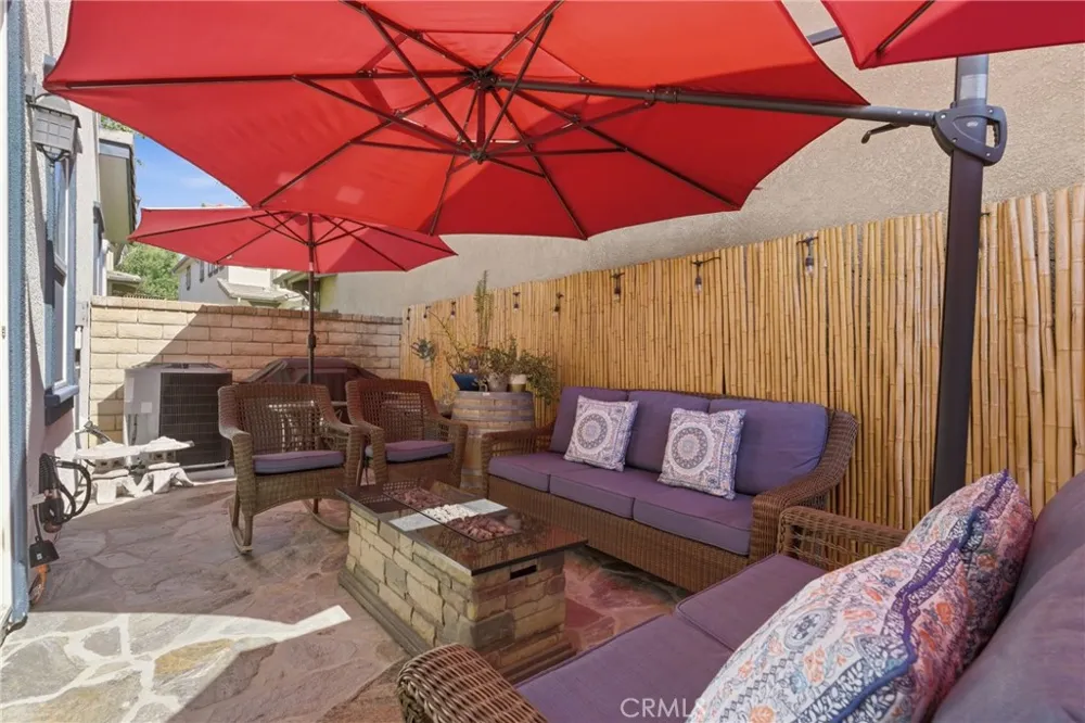 24045 Whitewater Drive Valencia, CA 91354