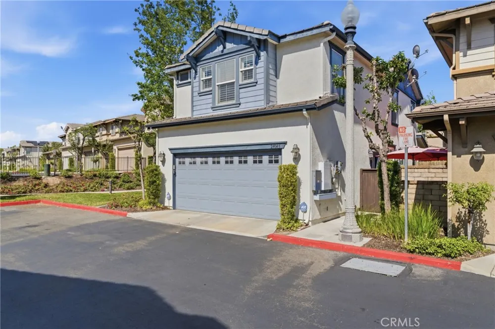 24045 Whitewater Drive Valencia, CA 91354