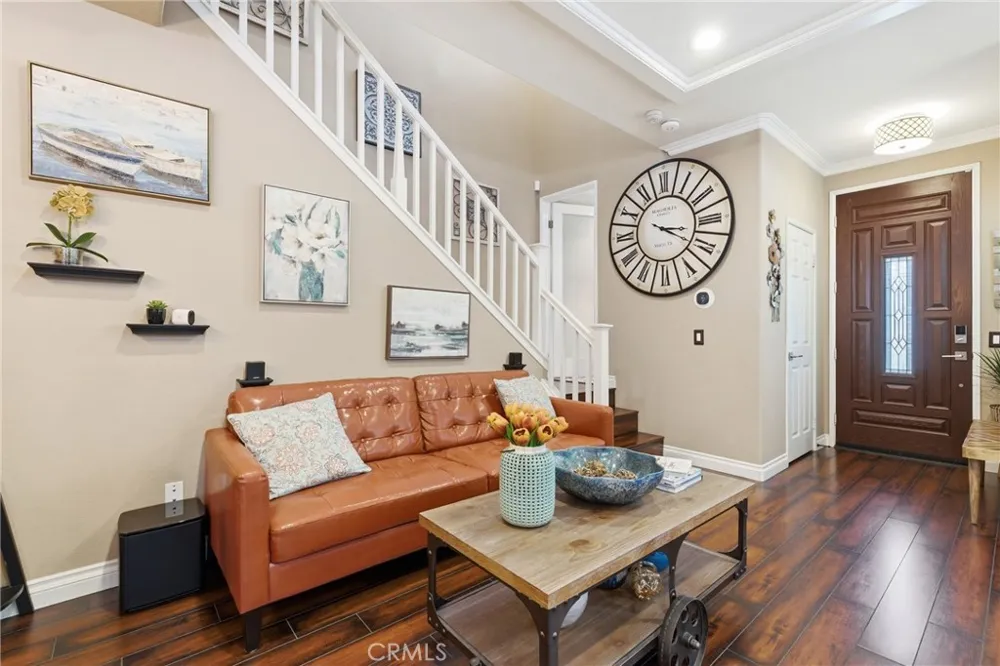 24045 Whitewater Drive Valencia, CA 91354