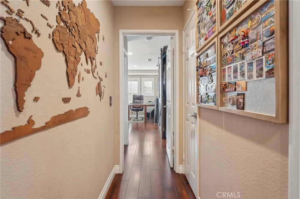 24045 Whitewater Drive Valencia, CA 91354