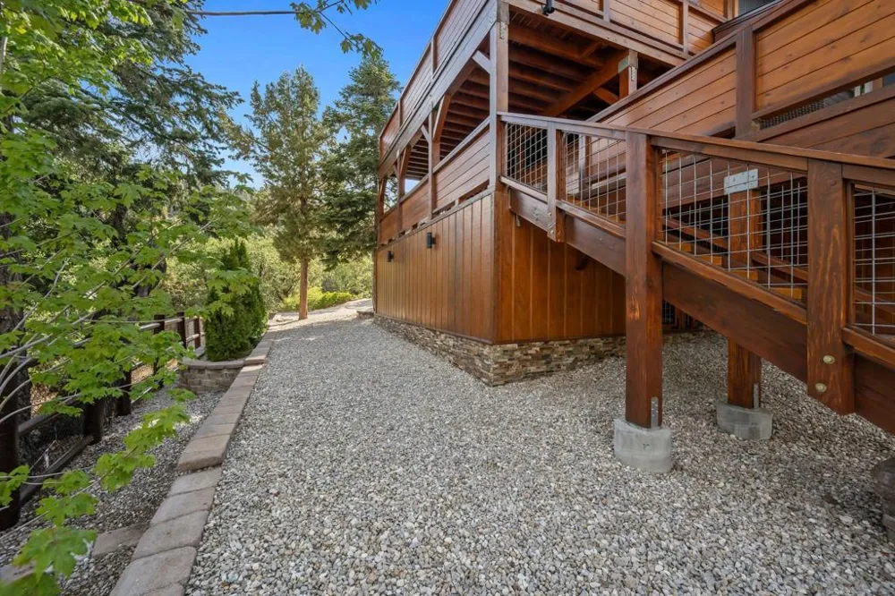 1219 Aspen Dr. Big Bear, CA 92315