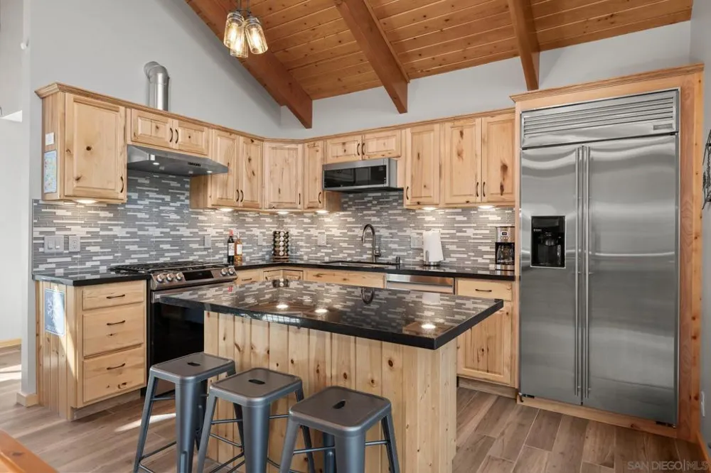 1219 Aspen Dr. Big Bear, CA 92315