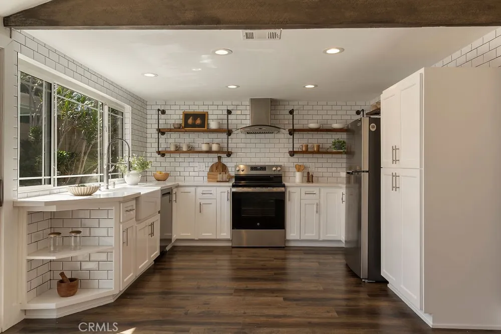 3343 Nevada Costa Mesa, CA 92626